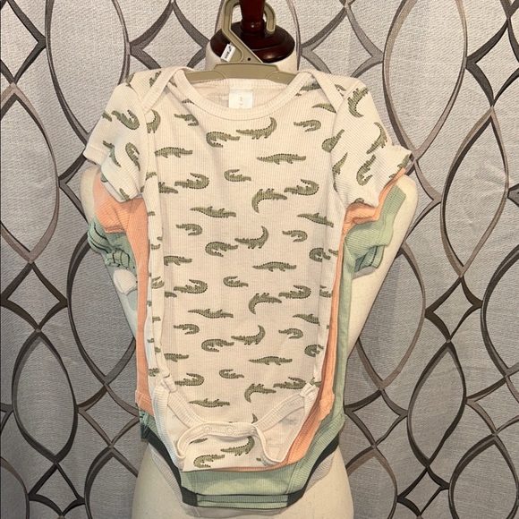 NEW 5 piece short sleeve infant bodysuits onesies- Infant onesies 6-9 months - Picture 7 of 7